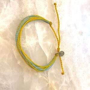 🌼 NWOT Pura Vida Bracelet